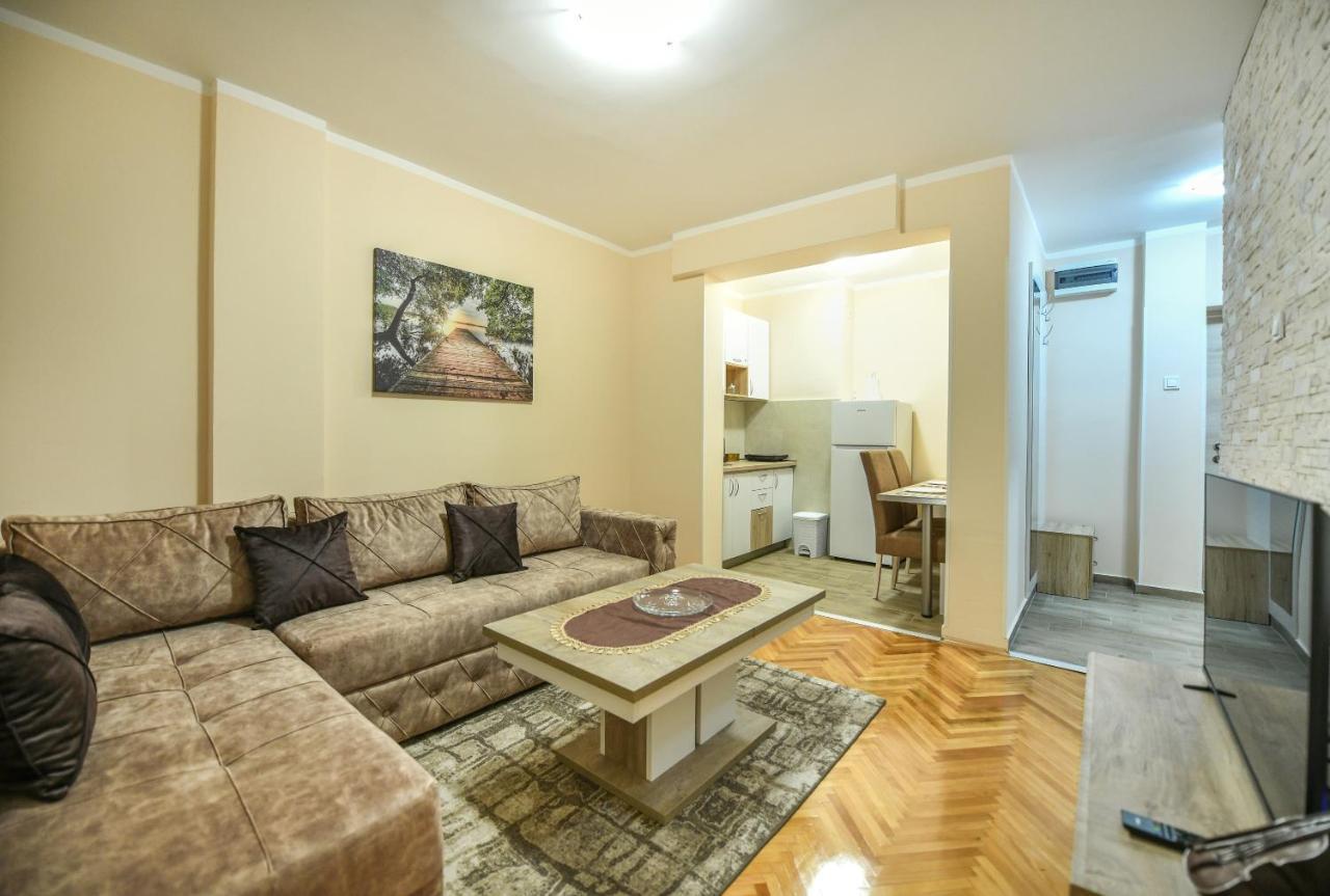 Apartman Centar 2 Podgorica Exterior foto