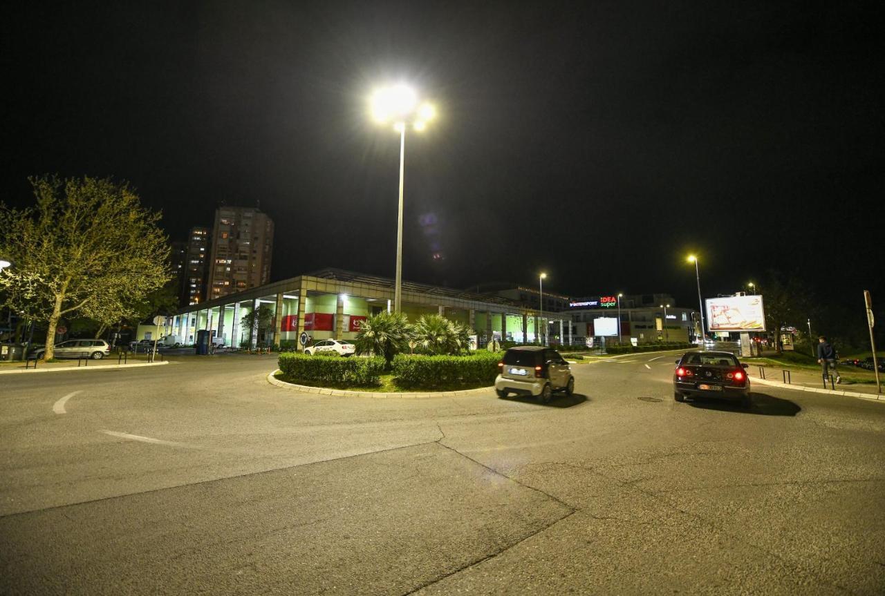 Apartman Centar 2 Podgorica Exterior foto